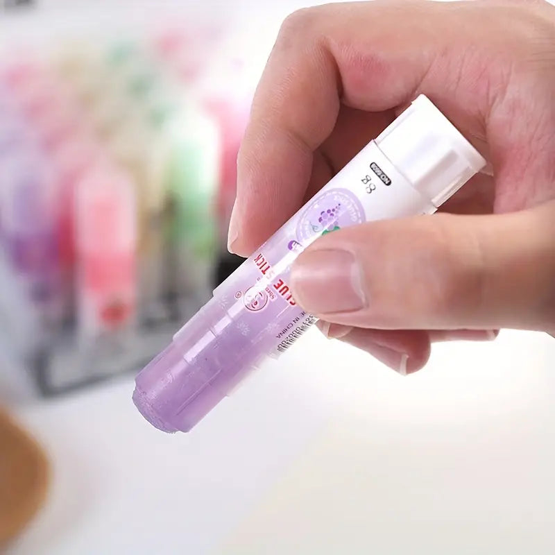 قلم صمغ جميل Cute Solid Glue